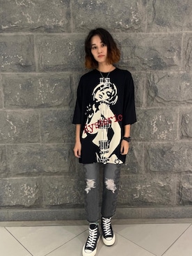 「HYSTERIC GLAMOUR（ヒステリックグラマー）のSNAKE LOOP 8分丈クラッシュデニムパンツ（デニムパンツ）」を使った、はなほさん（レディース・160cm）の秋コーディネート