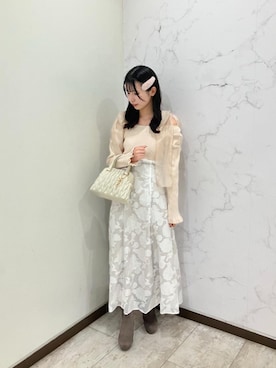 「アイテム（その他アウター、ピンク系）」を使った、Eri.さん（レディース・158cm）の秋コーディネート