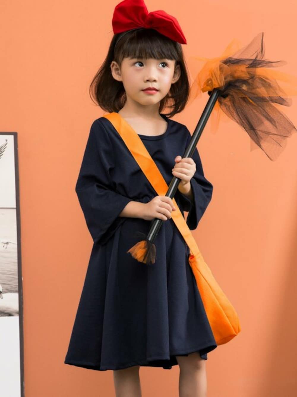 「ワンピース、リボン、カチューシャ、キッズコーデ、イベント、コスプレ、女の子、魔女、おもしろ、OSYAREVO」｜「OSYAREVOのキッズ コスプレ 魔女っ子（コスチューム/パーティーグッズ、ブルー系）」を使った、OSYAREVOさん（キッズ）の秋コーディネートの1枚目の写真