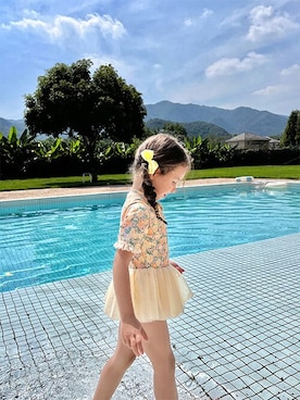 「フラワープリント」｜「アイテム（水着/着物・浴衣）」を使った、OSYAREVOさん（キッズ・105cm）の春コーディネート