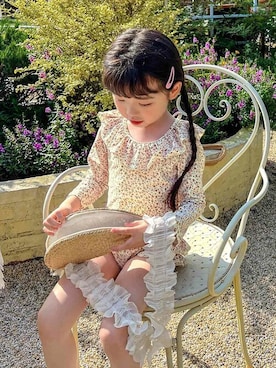 「フラワープリント」｜「アイテム（水着/着物・浴衣）」を使った、OSYAREVOさん（キッズ）の夏コーディネート