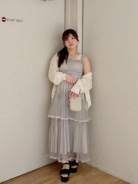 「MAJESTIC LEGON（マジェスティックレゴン）のチェーン付きキラキラキャミワンピ（ワンピース、グレー系）」を使った、Ayumiさん（レディース・149cm）の春コーディネート