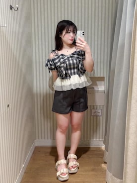 「MAJESTIC LEGON（マジェスティックレゴン）のジェリーソールスポサン（サンダル、ホワイト系）」を使った、Ayumiさん（レディース・149cm）の夏コーディネート