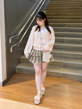 「MAJESTIC LEGON（マジェスティックレゴン）のマルチスマホショルダー（スマホグッズ、ホワイト系）」を使った、Ayumiさん（レディース・149cm）の夏コーディネート