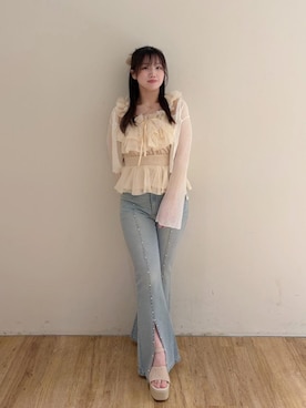 「MAJESTIC LEGON（マジェスティックレゴン）の軽盛れヒールビジューサンダル（サンダル、ホワイト系）」を使った、Ayumiさん（レディース・149cm）の夏コーディネート