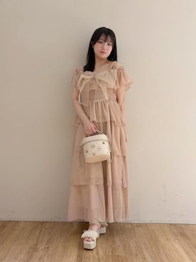「MAJESTIC LEGON（マジェスティックレゴン）のミルフィーユフリル厚底サンダル（サンダル、ホワイト系）」を使った、Ayumiさん（レディース・149cm）の夏コーディネート