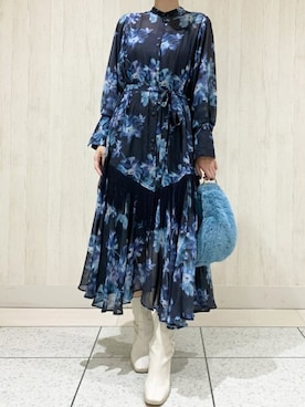 「青」｜USAGI ONLINEさん（レディース・164cm）の秋コーディネート