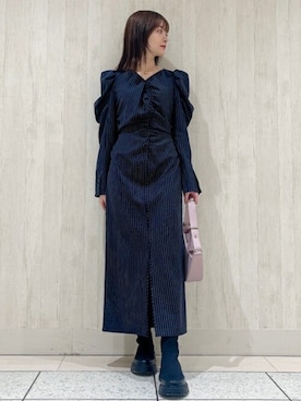 「アイテム（ネックレス、ピンク系）」を使った、USAGI ONLINEさん（レディース・157cm）の秋コーディネート