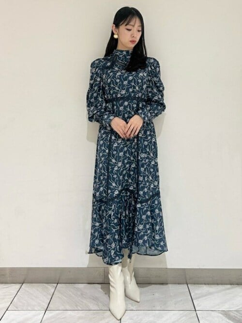 LILY BROWN（リリーブラウン）の「花柄ラインワンピース（ワンピース 