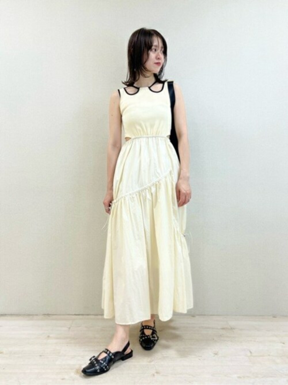 LILY BROWN（リリーブラウン）の「カットコンビドロストワンピース  