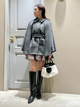 LILY BROWN（リリーブラウン）の「ミドル丈ケープコート（その他