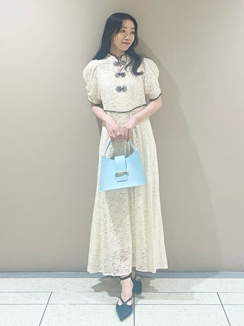 【美品】LILY BROWN レースチャイナワンピース アイボリー LILY BROWN（リリーブラウン）の「レースチャイナワンピース