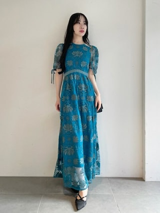 LILY BROWN（リリーブラウン）の「カットワークサテンエンブロイダリー