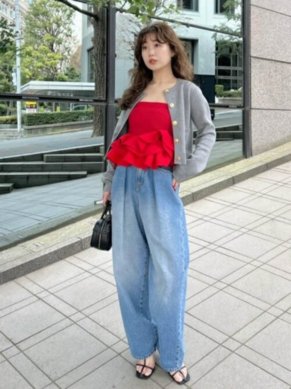 lily brownラッフルフリルベアニットトップス LILY BROWN（リリーブラウン）の「ラッフルフリルベアニット