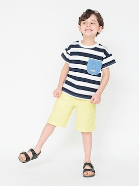 「アイテム（チノパンツ）」を使った、BRANSHESさん（キッズ・116cm）の春コーディネート