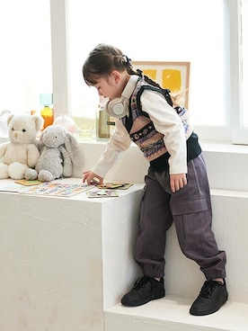 「aBity select（アビティセレクト）のアイテム（パンツ）」を使った、BRANSHESさん（キッズ・105cm）の秋コーディネート