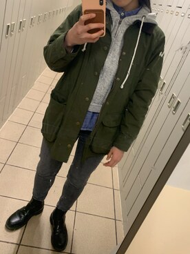 「Abercrombie&Fitch（アバークロンビーアンドフィッチ）のアイテム（パーカー）」を使った、himeko さん（レディース・157cm）の冬コーディネート