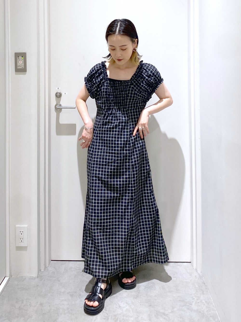 「FREE'S MARTのアイテム（ワンピース/ドレス、ブラック系）」を使った、miko.さん（レディース・152cm）の夏コーディネートの1枚目の写真