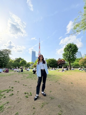 「AZUL by moussy（アズールバイマウジー）のアイテム（デニムパンツ）」を使った、モモエさん（レディース・155cm）の秋コーディネート