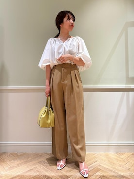 「ROPE'（ロペ）の【エディター三尋木奈保さんコラボ】前後2WAY華やぎバルーンスリーブブラウス【雑誌掲載】（シャツ/ブラウス）」を使った、nishiさん（レディース・155cm）の夏コーディネート