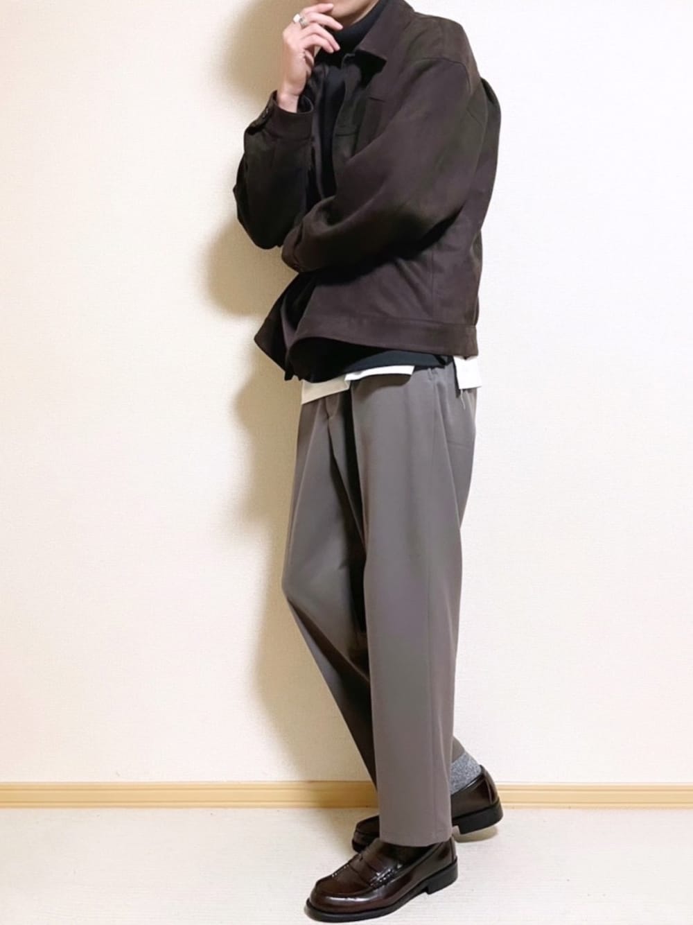 「冬コーデ、休日スタイル、おしゃれさんと繋がりたい、年末WEAR感謝祭、マイベストコーデ2021、ブラウン、ブラウンコーデ、ブラウン色に染まれ、RAGEBLUE、WYM、HARUTA、LIDnM、大人っぽいコーデ、ブルゾン、ローファー」｜「RAGEBLUEのカットスウェードブルゾン＜セットアップ着用可能＞/957269（ブルゾン、ブラウン系）」を使った、SHOTARO さん（メンズ・177cm）の冬コーディネートの1枚目の写真