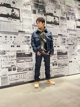 「タイダイ」｜「アイテム（ジャケット/アウター）」を使った、けんてぃーさん（メンズ・169cm）の秋コーディネート