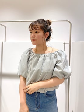 「SHENERY（シーナリー）のボリュームショートブラウス（Shirts、グレー系）」を使った、KITAHARAさん（レディース・152cm）の夏コーディネート