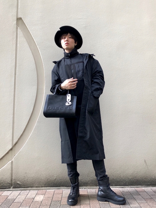 DIESEL/レディース 異素材ミックス 2WAY トートバッグ M DIESEL（ディーゼル）の「レディース 異素材ミックス 2WAY