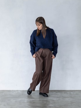 「EVOL（イーボル）のアイテム（ローファー）」を使った、渡部さん（レディース・163cm）の秋コーディネート