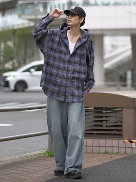 「ADRER（アドラー）のover size shirt parker / オーバーサイズシャツパーカー（シャツ/ブラウス、ブルー系）」を使った、ゆうさん（メンズ・178cm）の春コーディネート