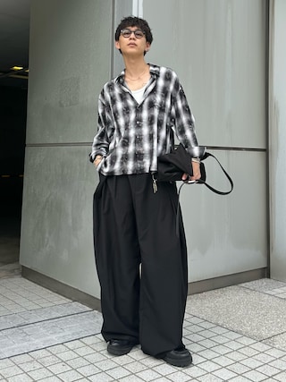 「EVOLVERA（エボルヴェラー）のRegular Collar Long-Sleeve Shirt / レギュラーカラー長袖シャツ【ストライプ&チェック】（シャツ/ブラウス）」を使った、ゆうさん（メンズ・178cm）の夏コーディネート