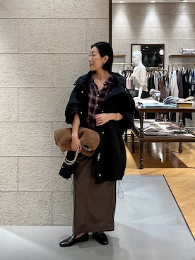 「RIVE DROITE（リヴドロワ）のレザービットローファー（ローファー）」を使った、emi95152さん（レディース・159cm）の秋コーディネート