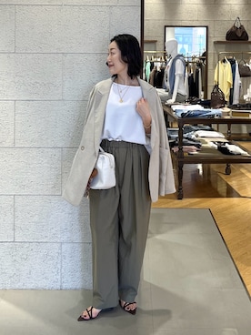 「RIVE DROITE（リヴドロワ）のアイテム（バッグ）」を使った、emi95152さん（レディース・159cm）の春コーディネート