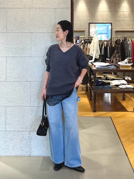 「アイテム（ブレスレット）」を使った、emi95152さん（レディース・159cm）の秋コーディネート