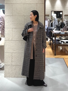 「アイテム（ステンカラーコート）」を使った、emi95152さん（レディース・159cm）の秋コーディネート