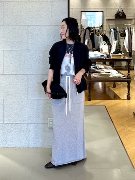 「RIVE DROITE（リヴドロワ）のアイテム（アクセサリー）」を使った、emi95152さん（レディース・159cm）の春コーディネート