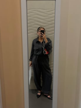 「アイテム（サロペット/オーバーオール、グレー系）」を使った、krkoooooさん（レディース・161cm）の秋コーディネート