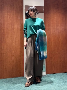 「アイテム（ストール/ショール）」を使った、bynamuさん（レディース・168cm）の秋コーディネート