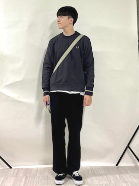 「SHIPS（シップス）のアイテム（トートバッグ）」を使った、金澤さん（メンズ・178cm）の秋コーディネート