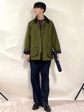 「アイテム（長傘）」を使った、金澤さん（メンズ・178cm）の秋コーディネート