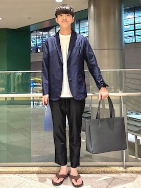 「アイテム（テーラードジャケット）」を使った、金澤さん（メンズ・178cm）の夏コーディネート