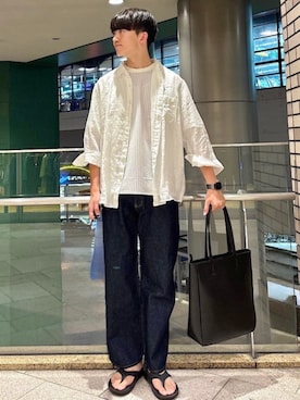 「アイテム（トートバッグ）」を使った、金澤さん（メンズ・178cm）の夏コーディネート