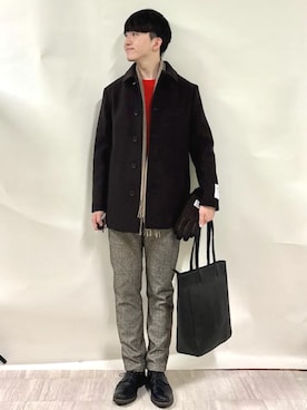 「アイテム（ピーコート）」を使った、金澤さん（メンズ・178cm）の冬コーディネート