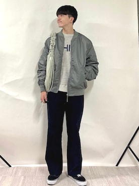 「アイテム（MA-1）」を使った、金澤さん（メンズ・178cm）の秋コーディネート