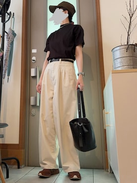 「ADAM ET ROPE'（アダムエロペ）のアイテム（ショルダーバッグ）」を使った、Ninaさん（レディース・167cm）の秋コーディネート