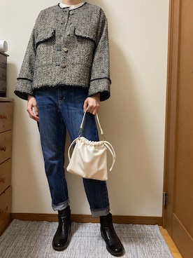 「アイテム（ノーカラージャケット）」を使った、Ninaさん（レディース・167cm）の秋コーディネート