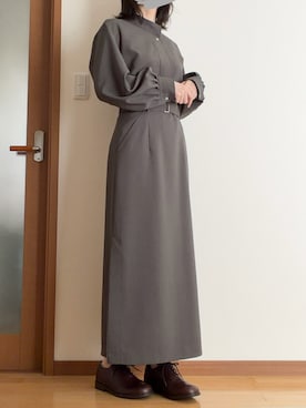 「foufouのアイテム（シャツ/ブラウス、グレー系）」を使った、Ninaさん（レディース・167cm）の春コーディネート