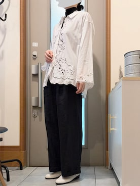 「URBAN RESEARCH（アーバンリサーチ）のアイテム（シャツ/ブラウス）」を使った、Ninaさん（レディース・167cm）の秋コーディネート