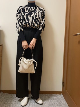 「アイテム（ドレスシューズ）」を使った、Ninaさん（レディース・167cm）の秋コーディネート