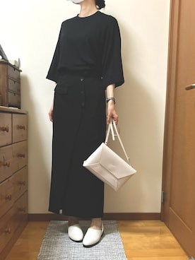 「アイテム（ドレスシューズ）」を使った、Ninaさん（レディース・167cm）の秋コーディネート